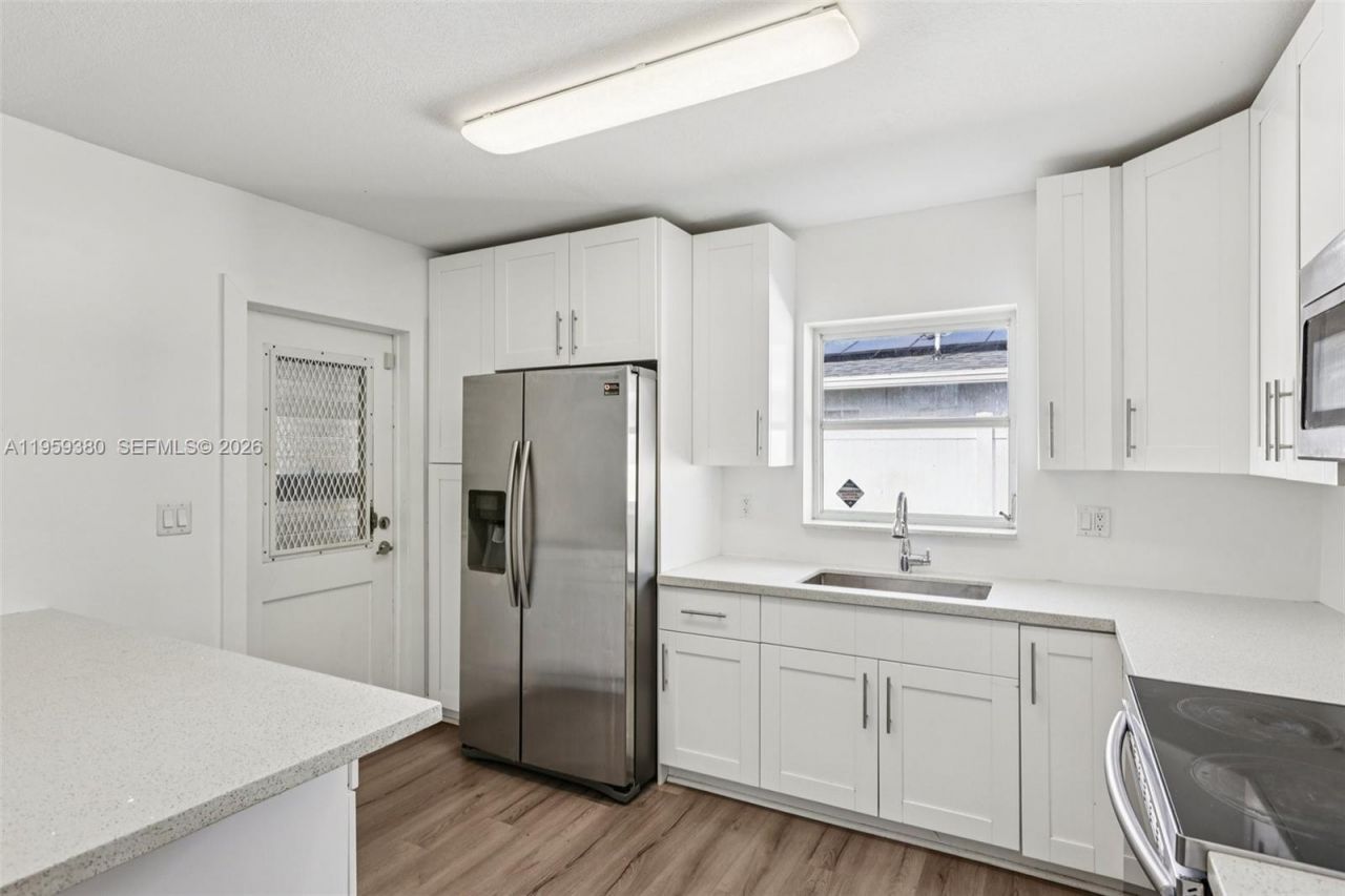 2720 NE 25th Ter, Boca Raton, FL 33431 Photo