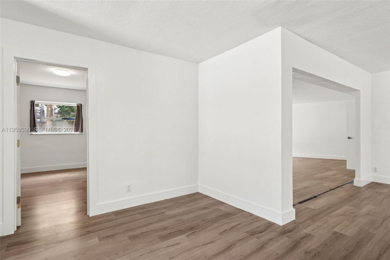 2720 NE 25th Ter, Boca Raton, FL 33431 Photo