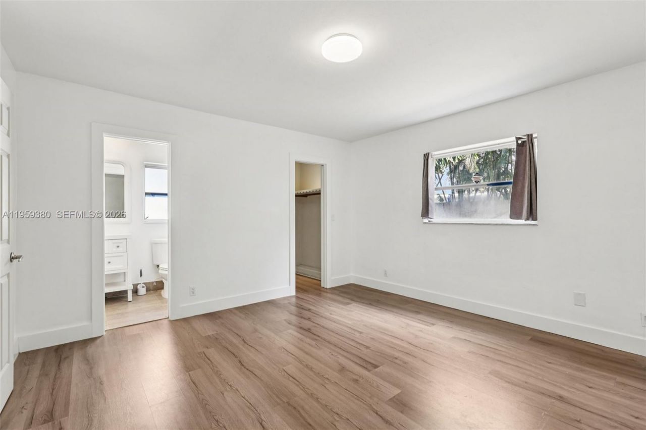 2720 NE 25th Ter, Boca Raton, FL 33431 Photo