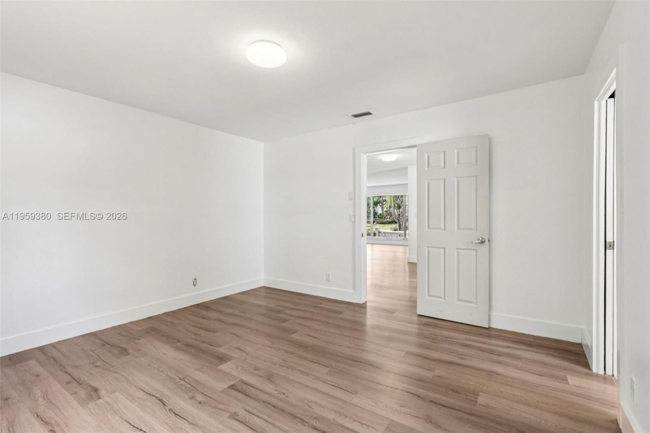 2720 NE 25th Ter, Boca Raton, FL 33431 Photo