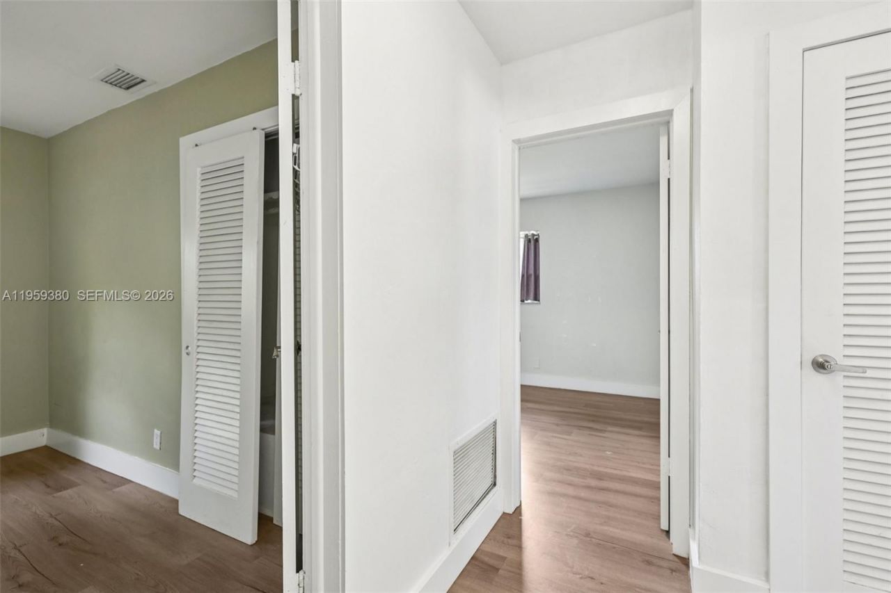 2720 NE 25th Ter, Boca Raton, FL 33431 Photo