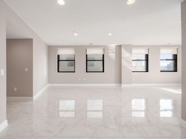 50 W Broad Street, Unit 1909, Columbus, OH 43215