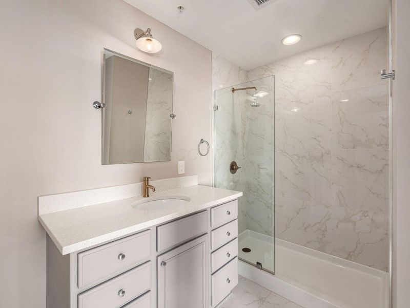 50 W Broad Street, Unit 1909, Columbus, OH 43215 Photo 12