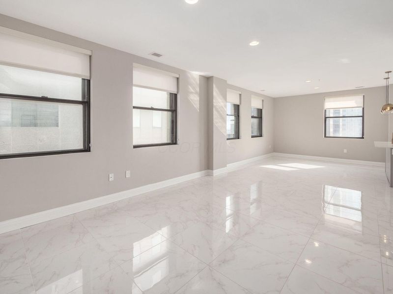 50 W Broad Street, Unit 1909, Columbus, OH 43215 Photo 3