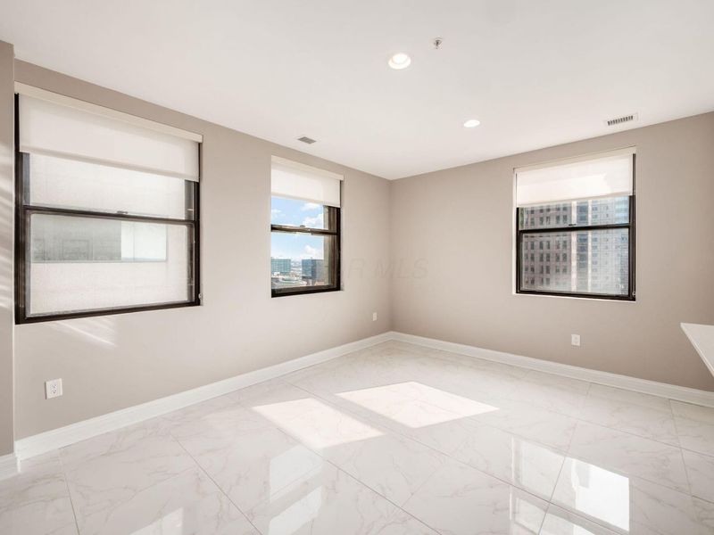 50 W Broad Street, Unit 1909, Columbus, OH 43215 Photo 5