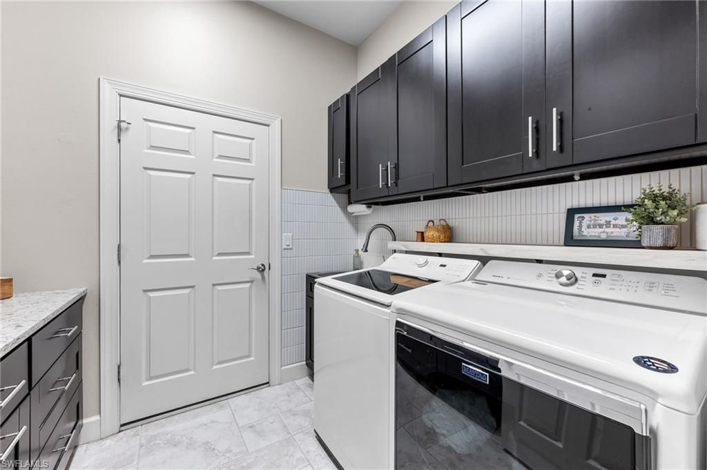 10332 Yorkstone Dr, Bonita Springs, FL 34135 Photo