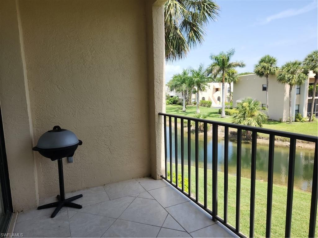 3320 Olympic Dr, Unit 122, Naples, FL 34105 Photo