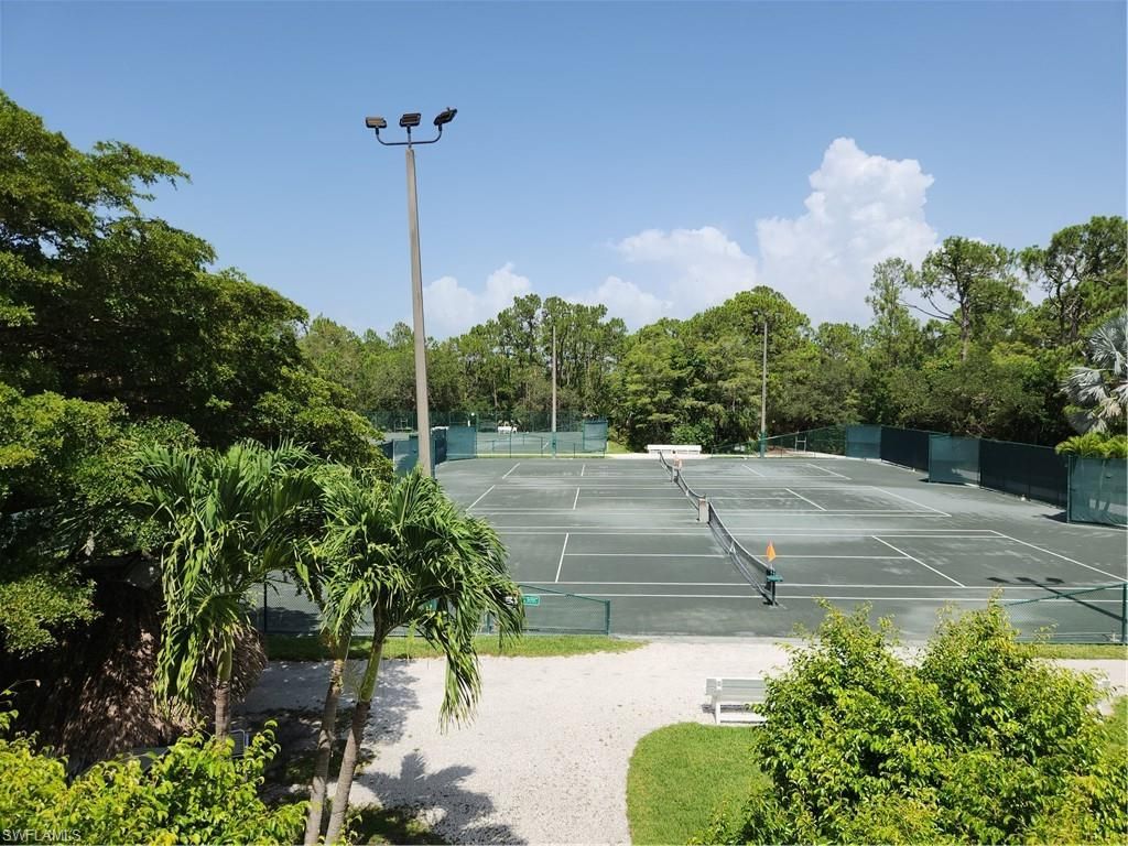 3320 Olympic Dr, Unit 122, Naples, FL 34105 Photo