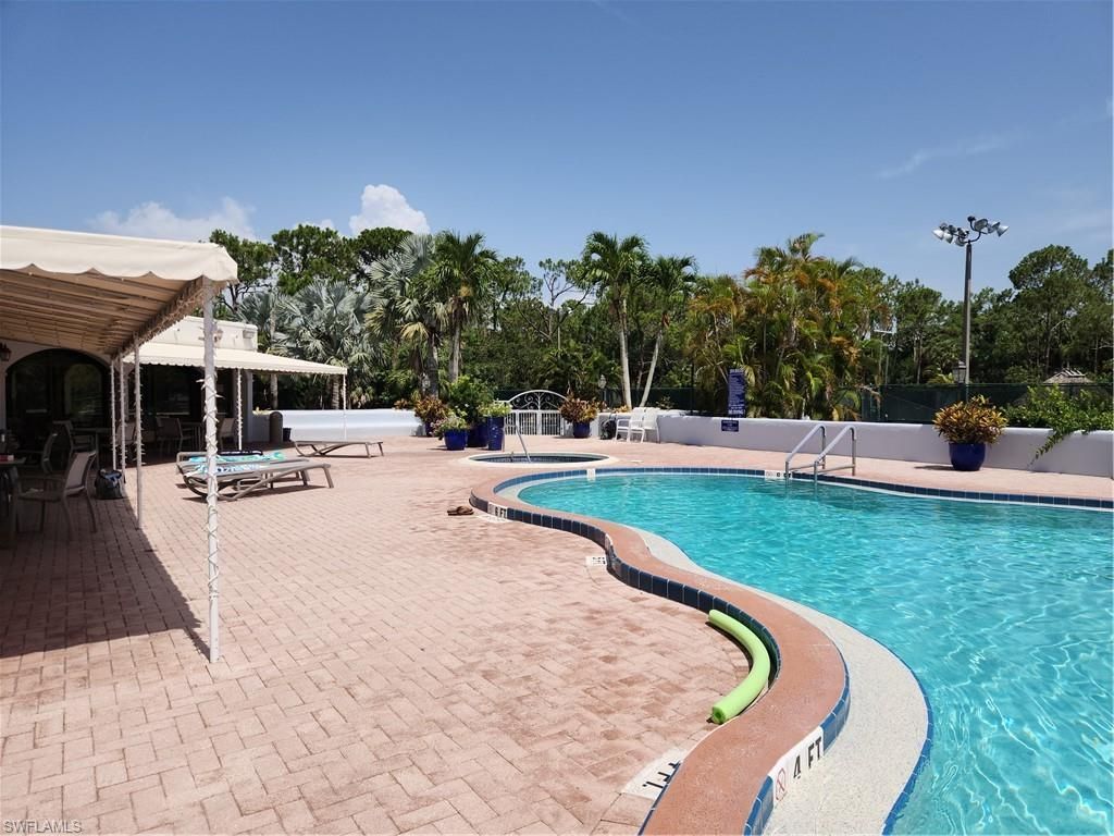 3320 Olympic Dr, Unit 122, Naples, FL 34105 Photo