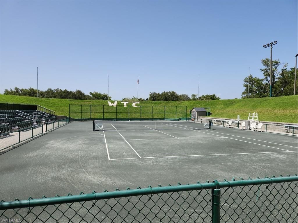 3320 Olympic Dr, Unit 122, Naples, FL 34105 Photo