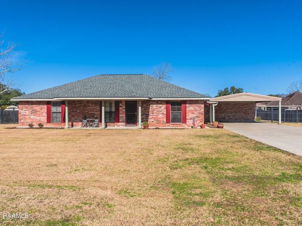 229 Gladys Drive, St. Martinville, LA 70582