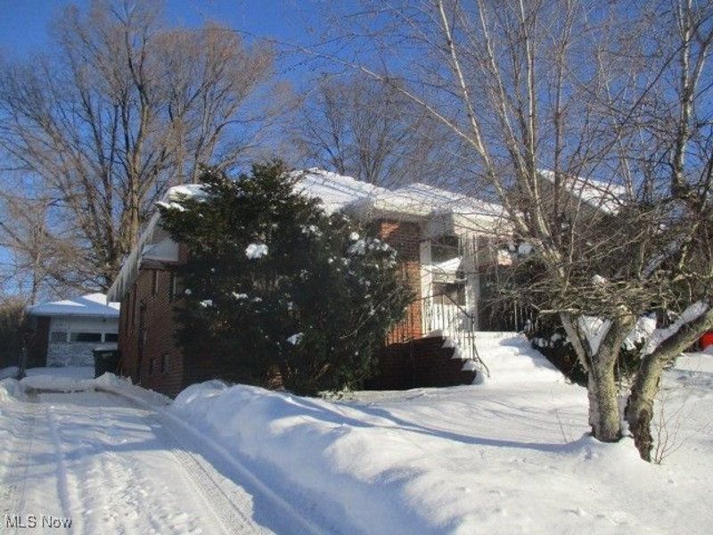 4845 E 90th Street, Garfield Heights, OH 44125 Photo 3