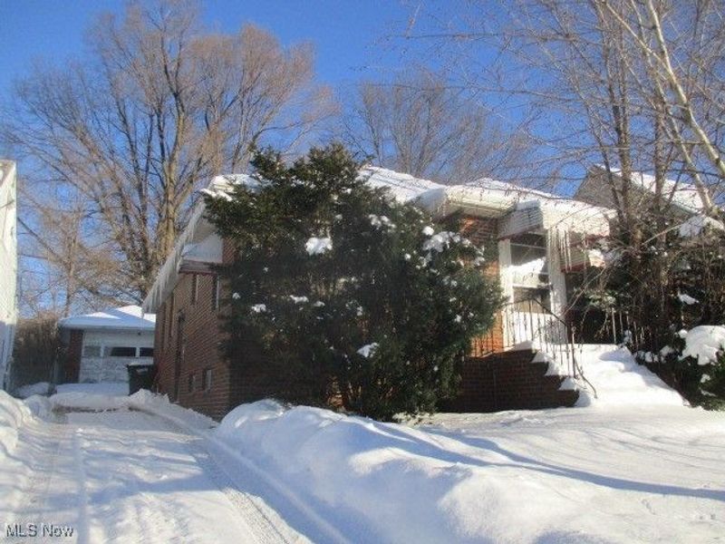 4845 E 90th Street, Garfield Heights, OH 44125 Photo 4