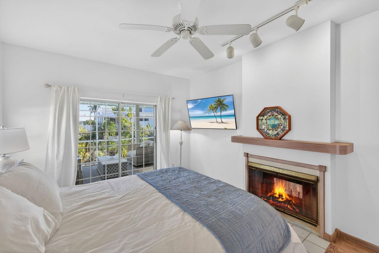 556 Sea Oats Dr, Sanibel, FL 33957 Photo