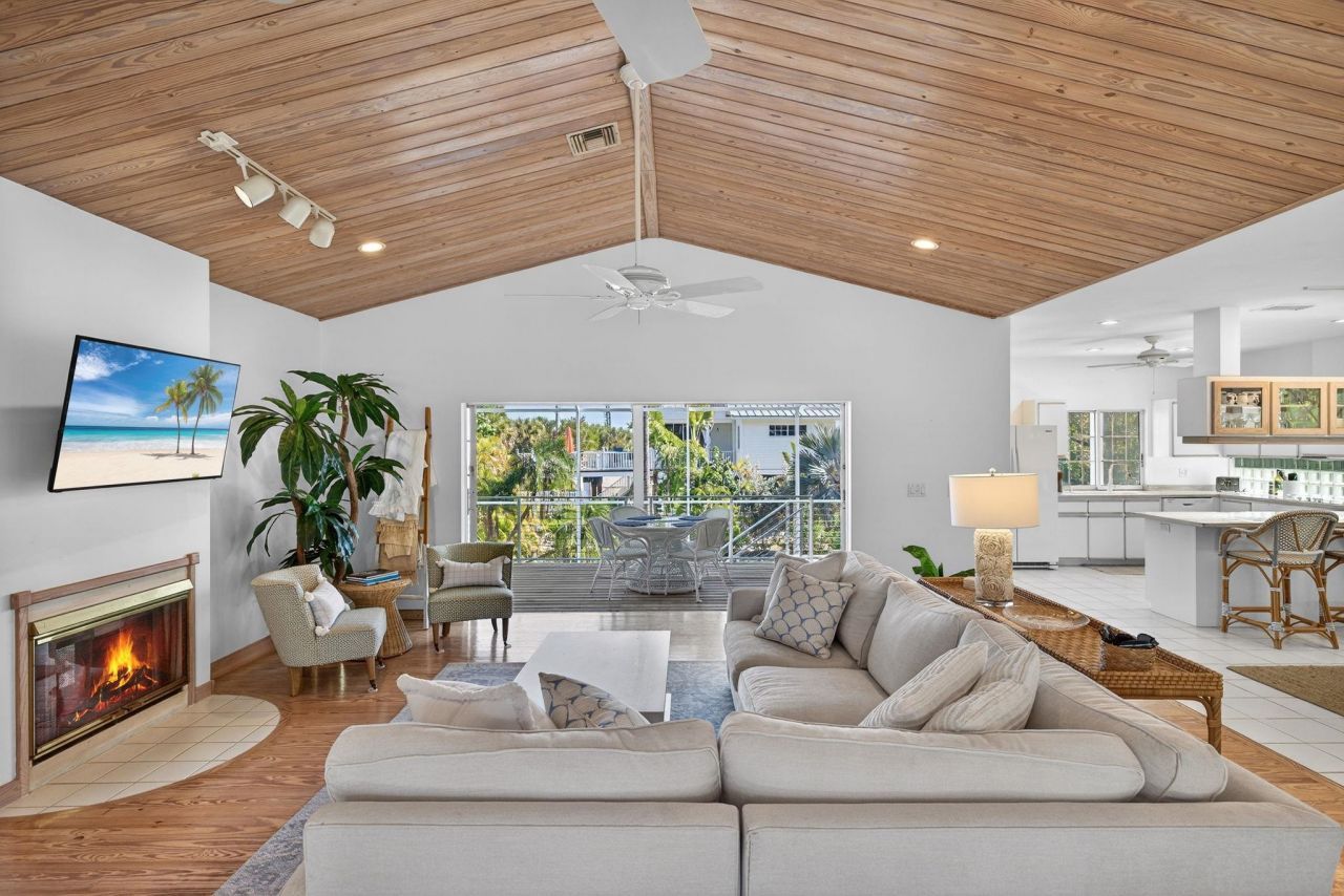 556 Sea Oats Dr, Sanibel, FL 33957 Photo