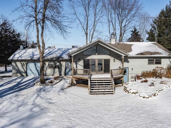9205 WILLOW LANE, Fremont, WI 54940