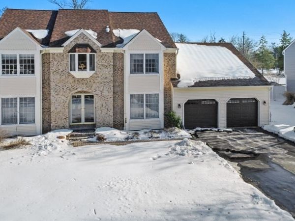 4 Santina Court, Lawrence, NJ 08648