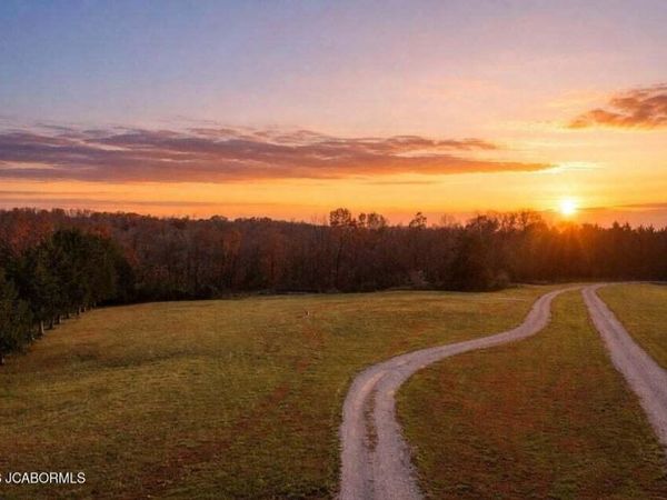 305 W HILLCREST AVE (LOT 2) , Holts Summit, MO 65043