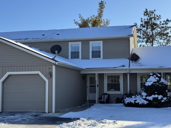 602 Saddle Ridge, Portage, WI 53901