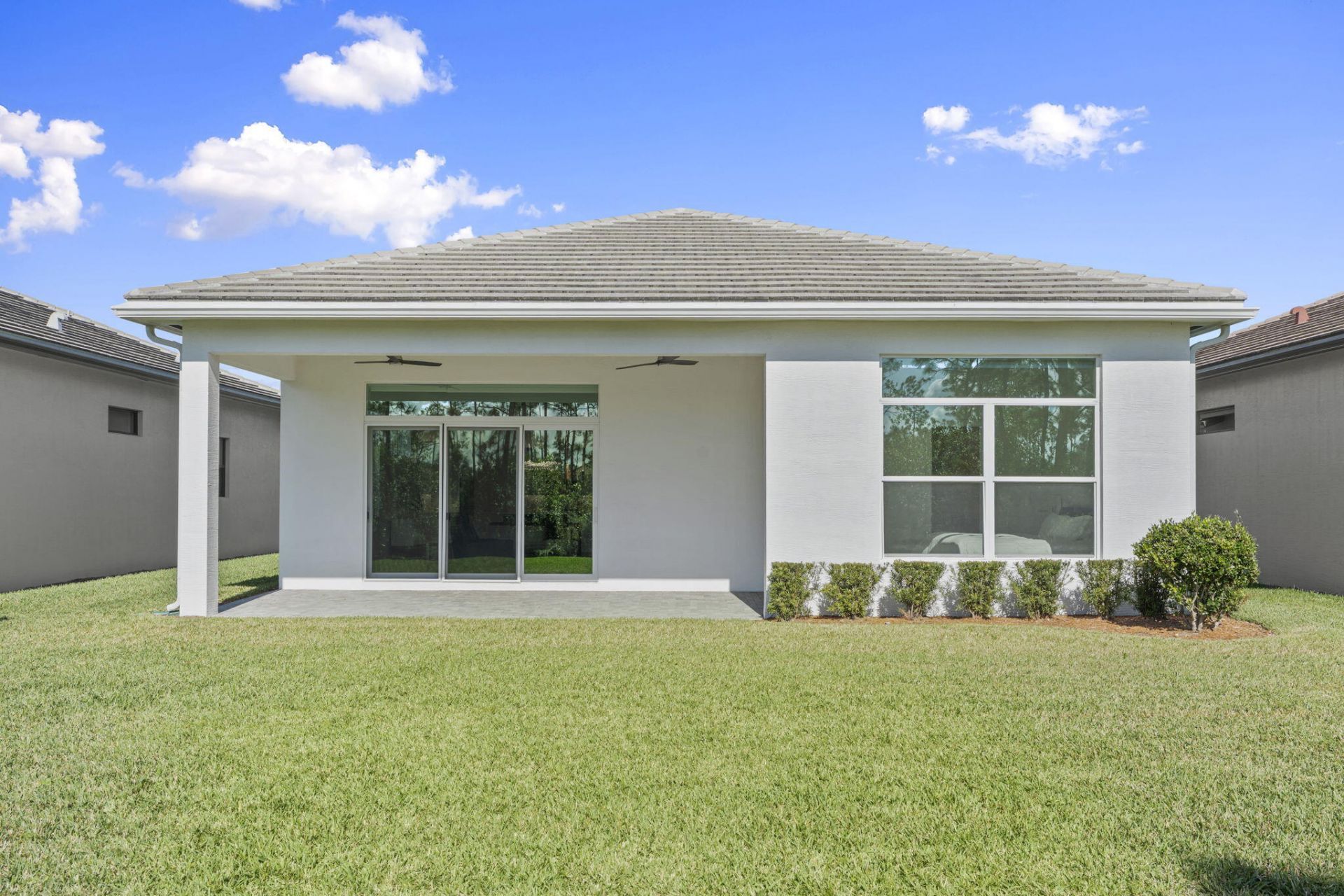 2125 SE Mosaic Boulevard, Port Saint Lucie, FL 34984 Photo