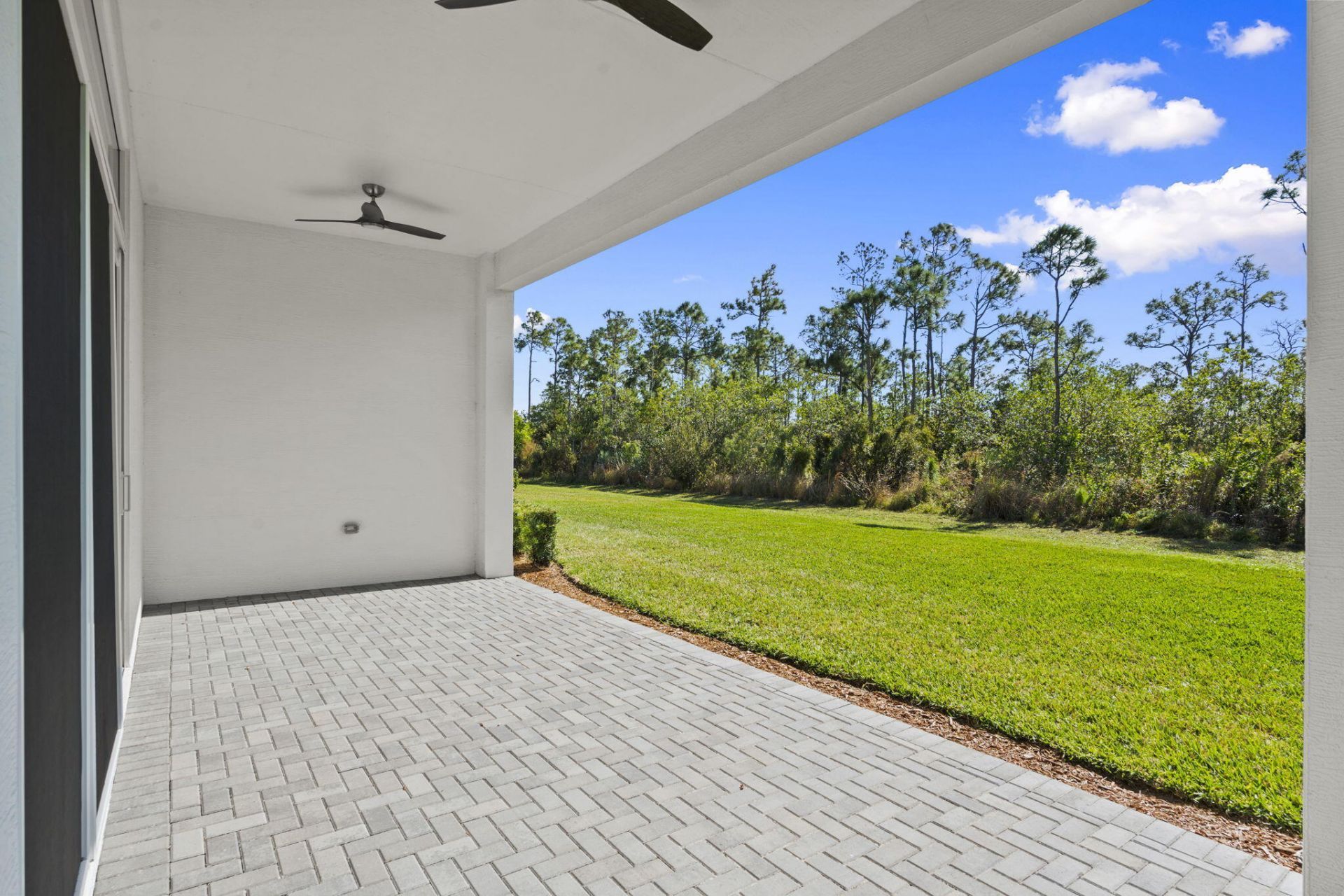 2125 SE Mosaic Boulevard, Port Saint Lucie, FL 34984 Photo
