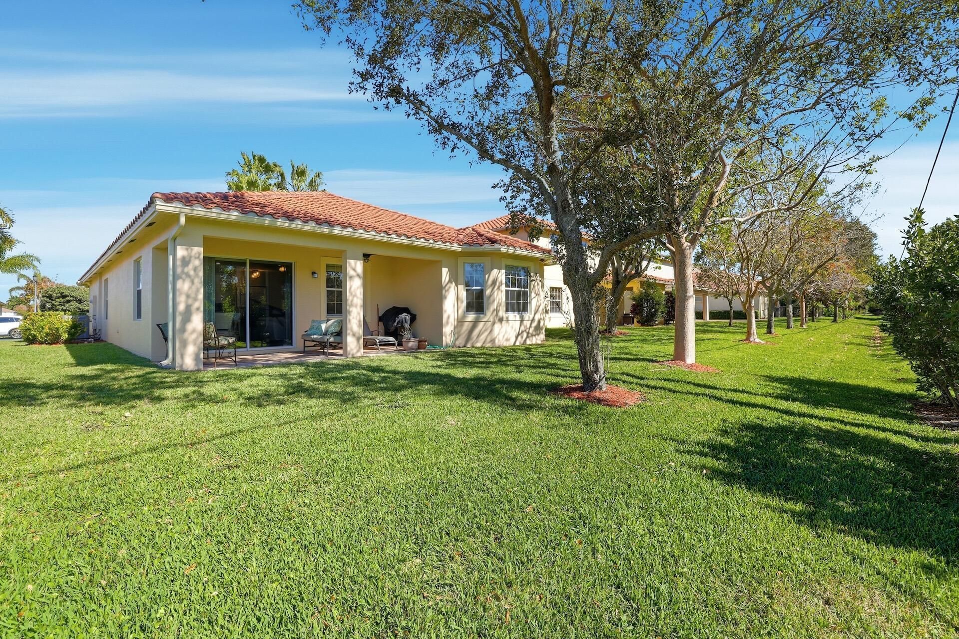 10684 Ivanhoe Lane, Wellington, FL 33414 Photo