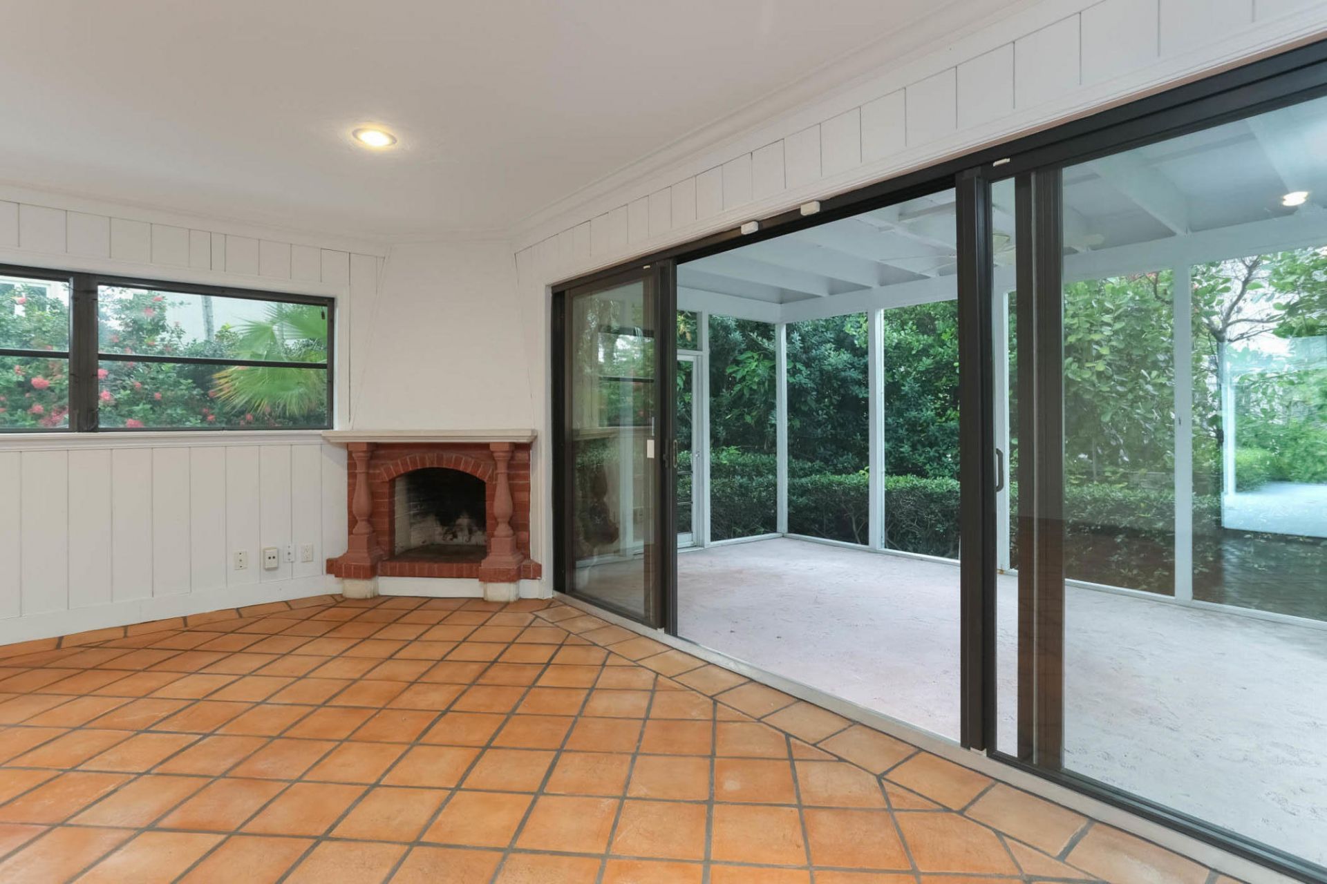 121 Costello Road, West Palm Beach, FL 33405 Photo