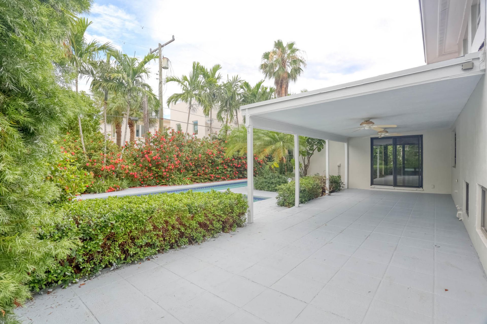 121 Costello Road, West Palm Beach, FL 33405 Photo