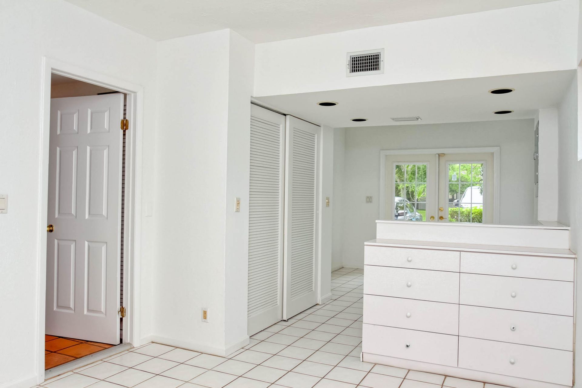 121 Costello Road, West Palm Beach, FL 33405 Photo