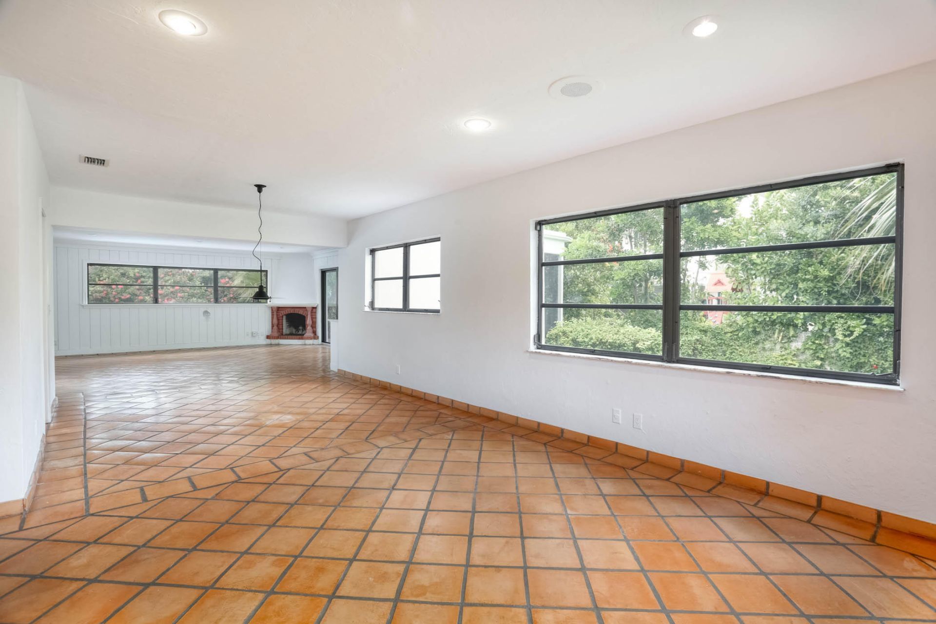 121 Costello Road, West Palm Beach, FL 33405 Photo