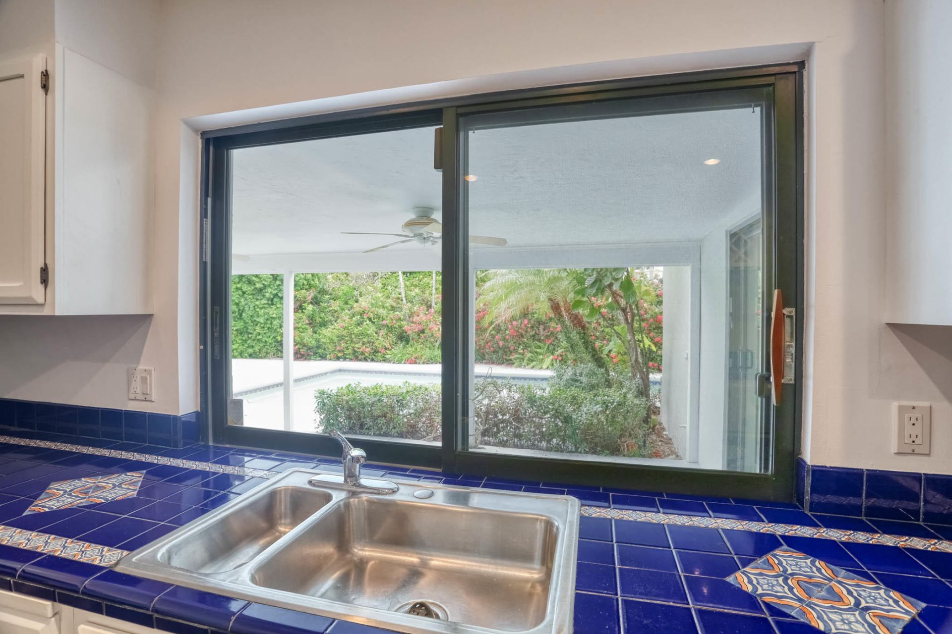 121 Costello Road, West Palm Beach, FL 33405 Photo