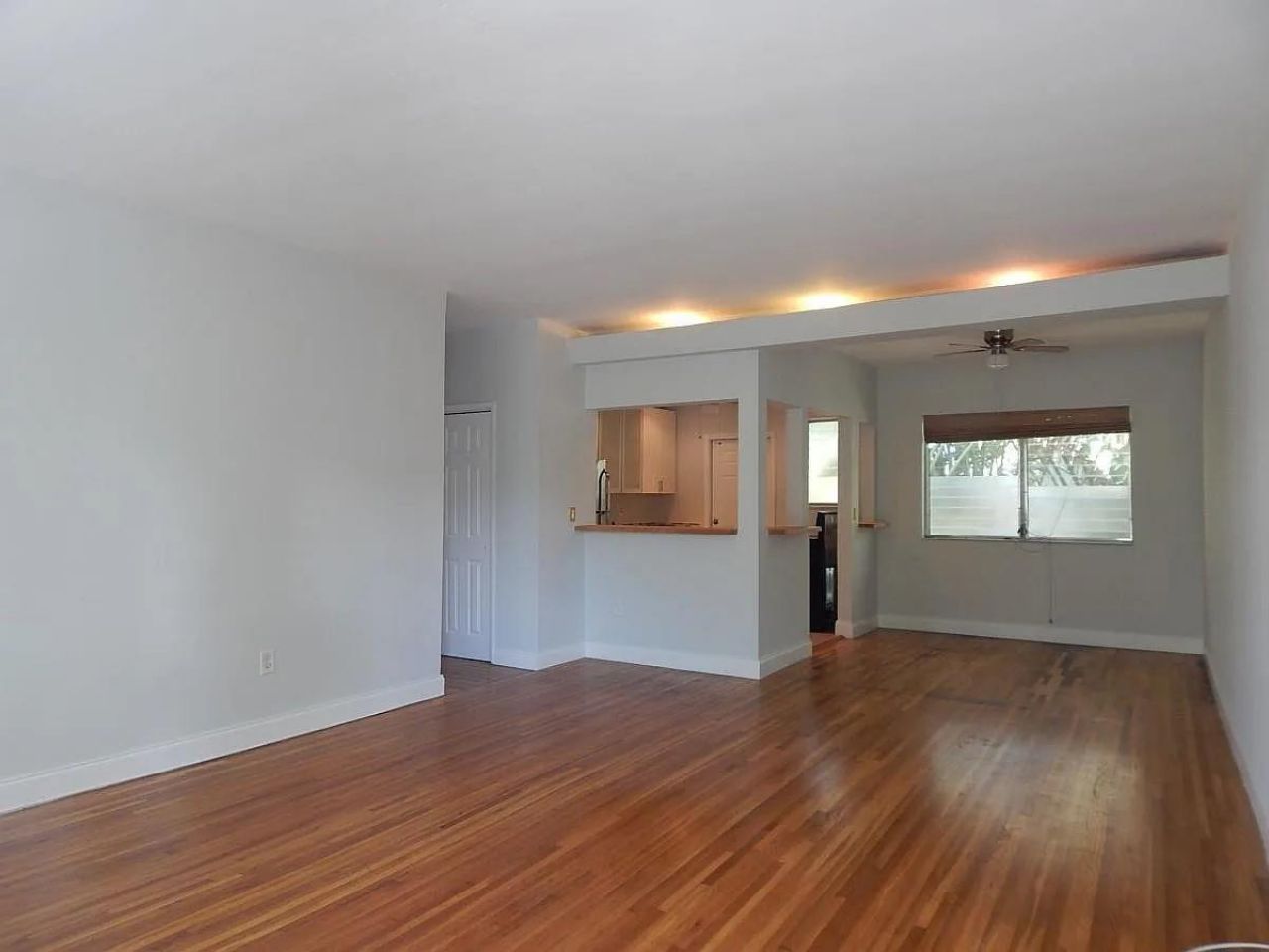 1200 Marseille Drive, Miami Beach, FL 33141 Photo