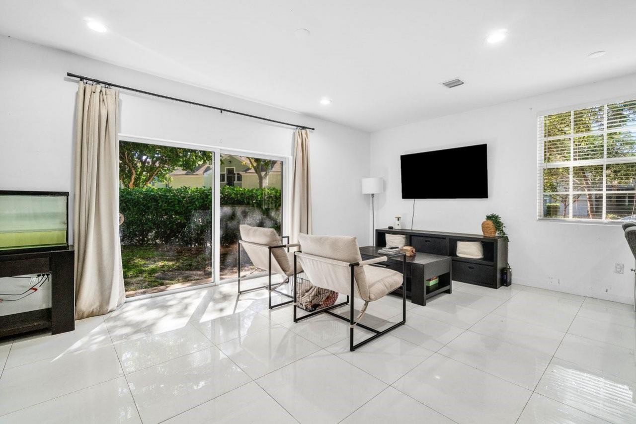 1030 Crystal Way, Unit 104, Delray Beach, FL 33444 Photo