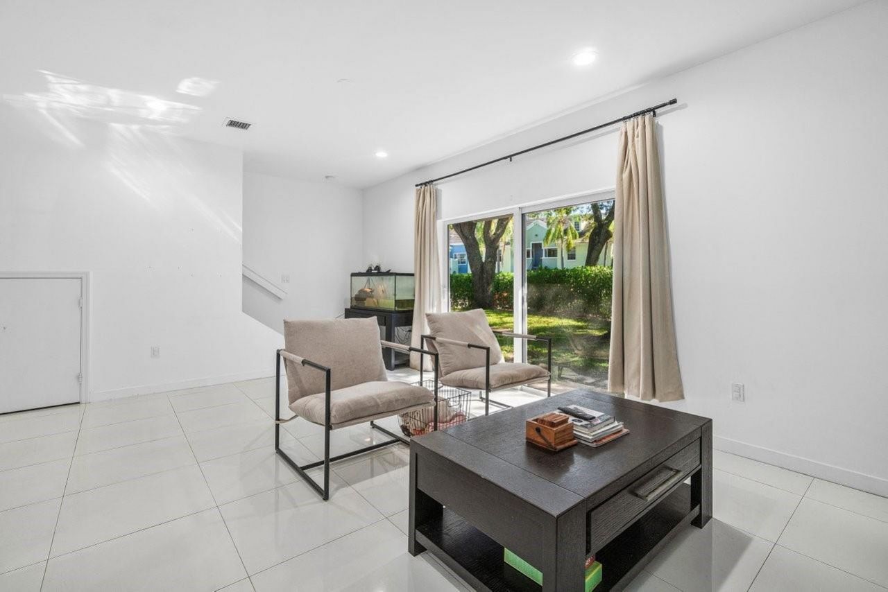 1030 Crystal Way, Unit 104, Delray Beach, FL 33444 Photo