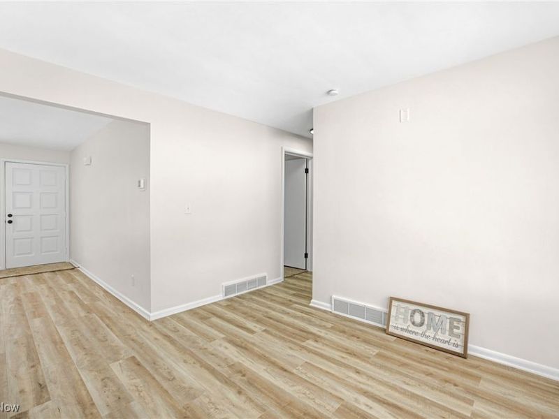 8736 Easy Street NW, Massillon, OH 44646 Photo 23