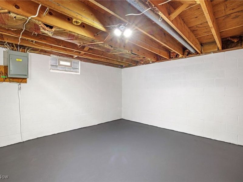 8736 Easy Street NW, Massillon, OH 44646 Photo 27