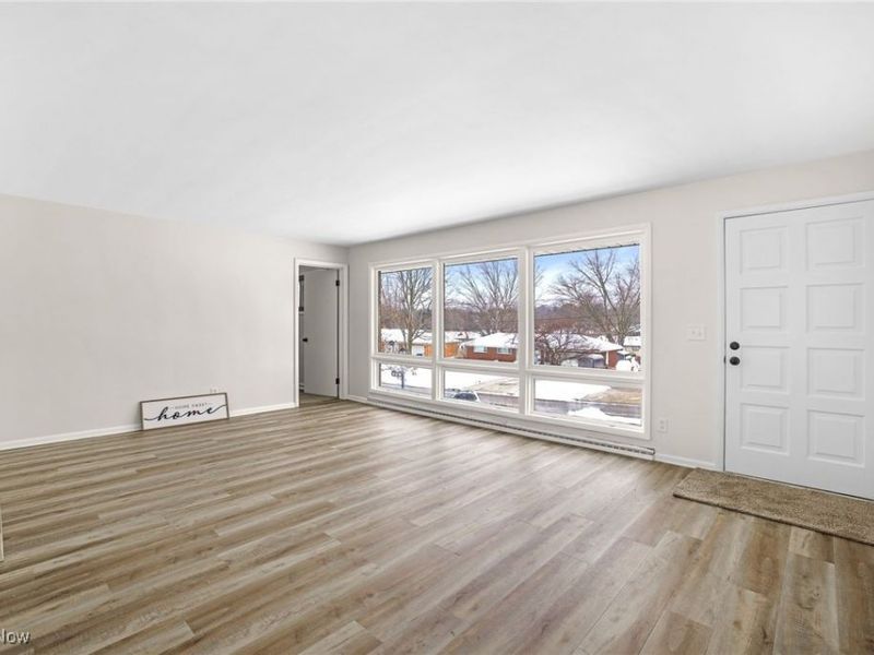 8736 Easy Street NW, Massillon, OH 44646 Photo 3