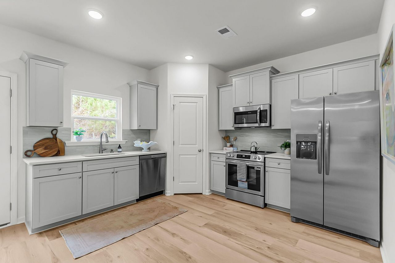 213 Spann Lane Photo 13