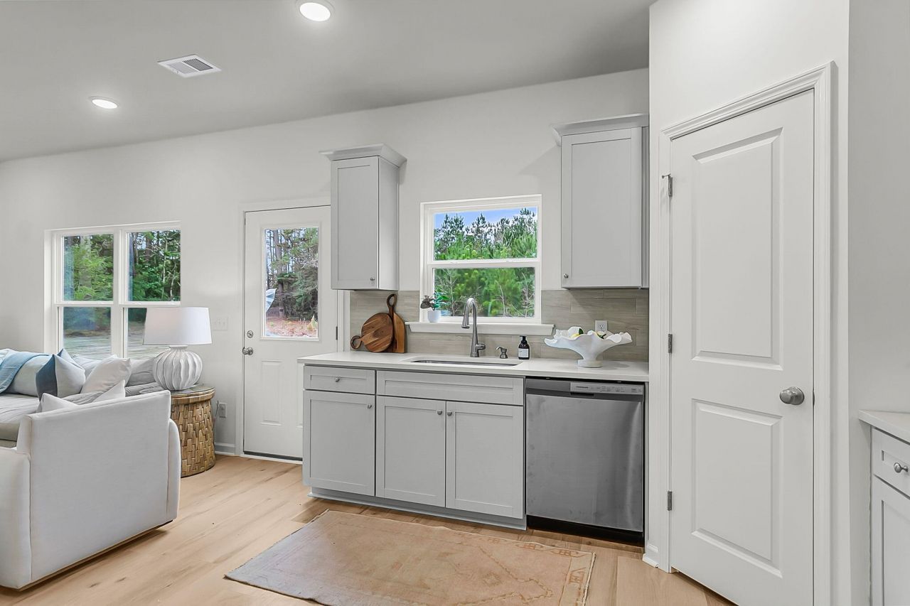 213 Spann Lane Photo 14