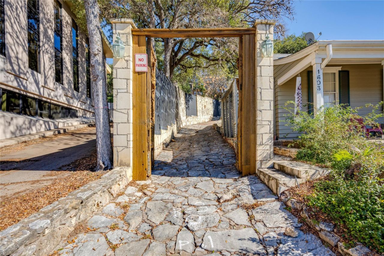 1603 Shoal Creek Blvd, Unit C, Austin, TX 78701 Main Photo
