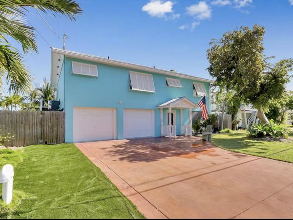 37 Blue Water Drive, Saddle Bunch, FL 33040