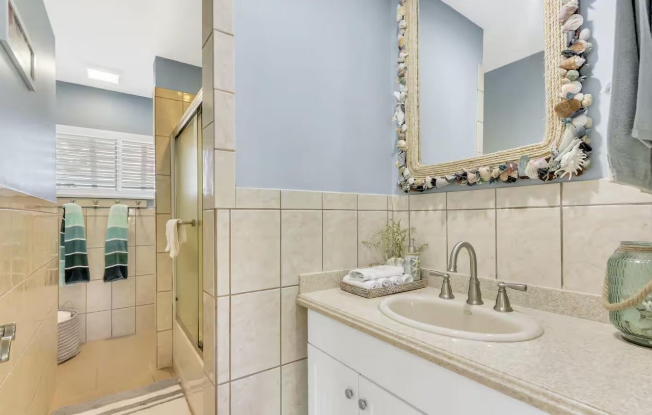 37 Blue Water Drive, Saddle Bunch, FL 33040 Photo