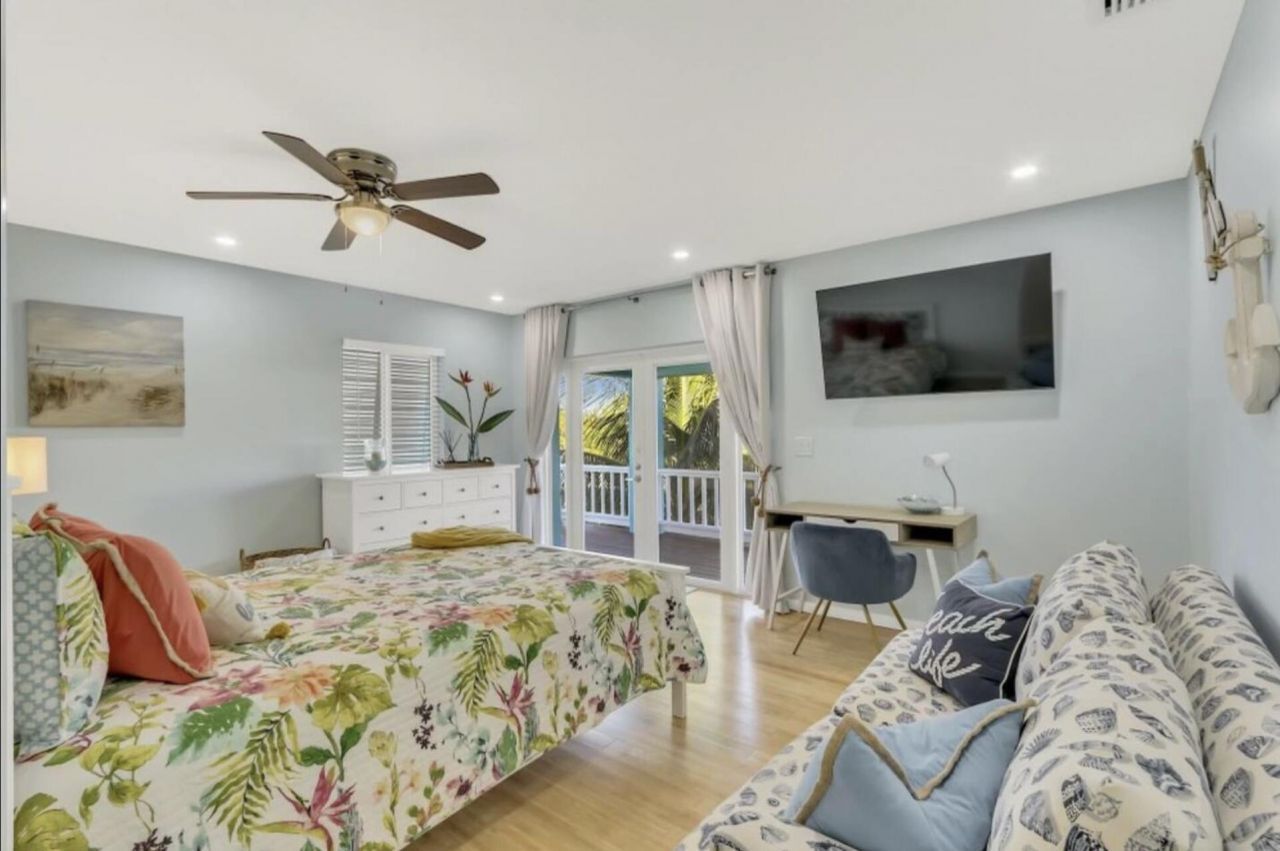 37 Blue Water Drive, Saddle Bunch, FL 33040 Photo