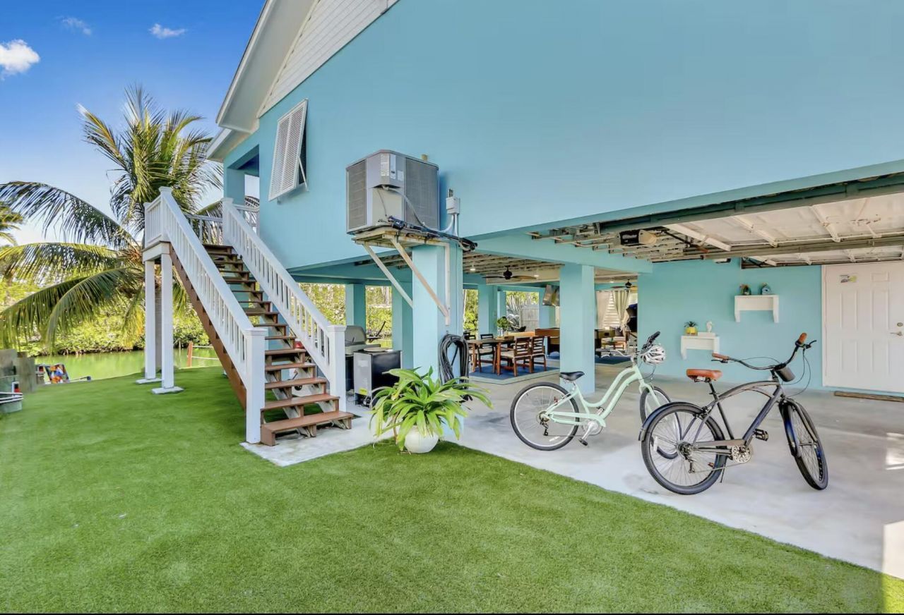 37 Blue Water Drive, Saddle Bunch, FL 33040 Photo