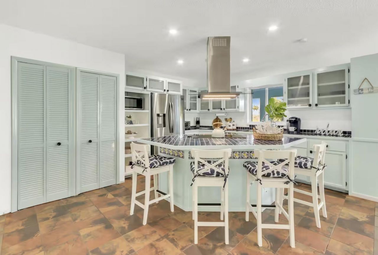 37 Blue Water Drive, Saddle Bunch, FL 33040 Photo