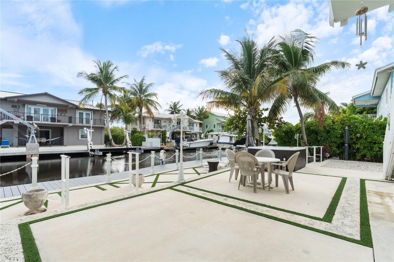 25 N Blackwater Lane, Key Largo, FL 33037 Photo