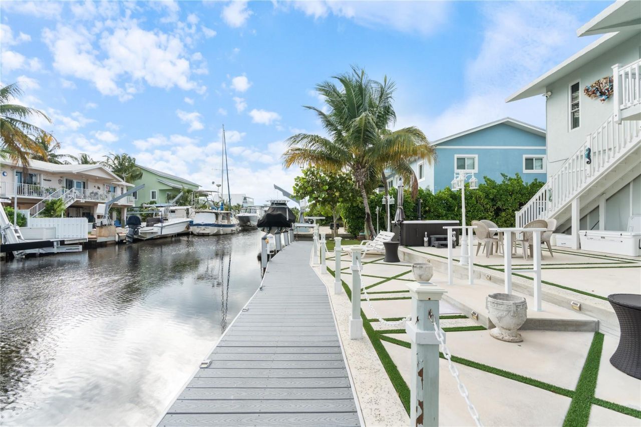 25 N Blackwater Lane, Key Largo, FL 33037 Photo