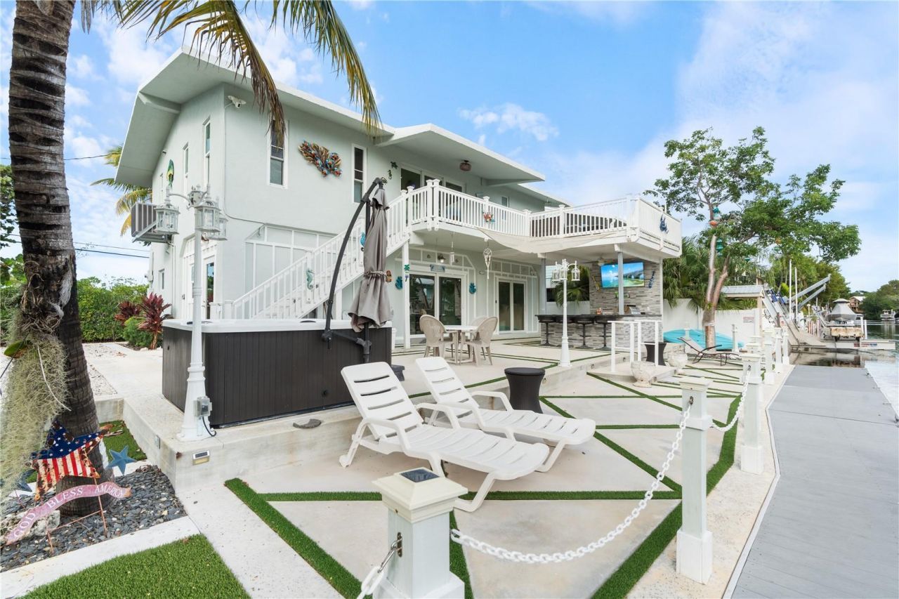 25 N Blackwater Lane, Key Largo, FL 33037 Photo