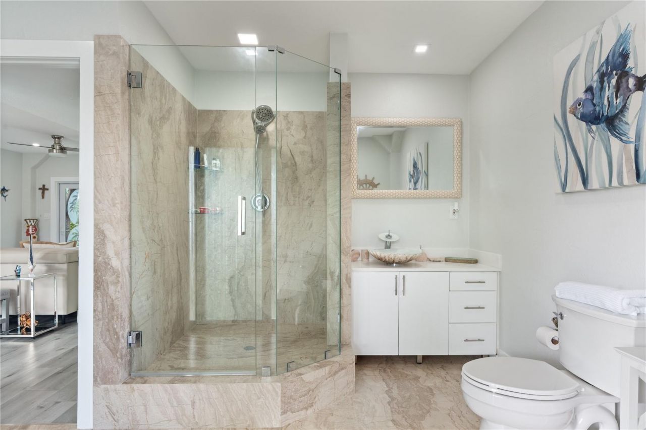 25 N Blackwater Lane, Key Largo, FL 33037 Photo