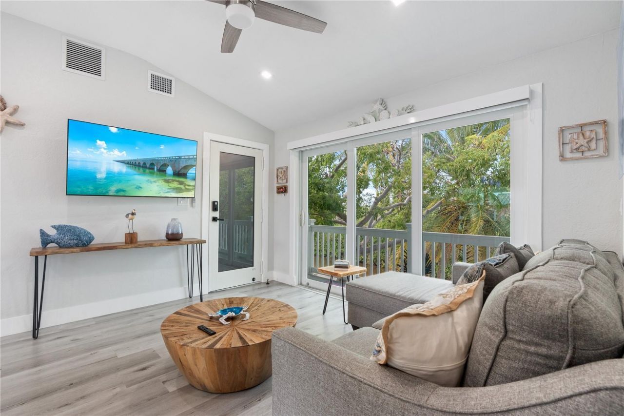 25 N Blackwater Lane, Key Largo, FL 33037 Photo